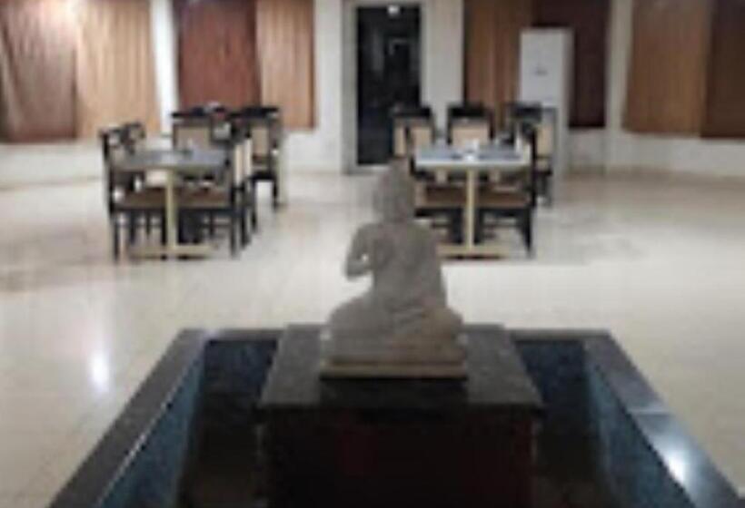 호텔 Vididhi Restaurant & Lodge Telangana