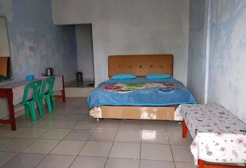 Oyo 93241 Hotel Puri Azzura Danau Ranau