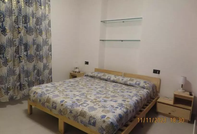 پانسیون Amici Holiday Stazione