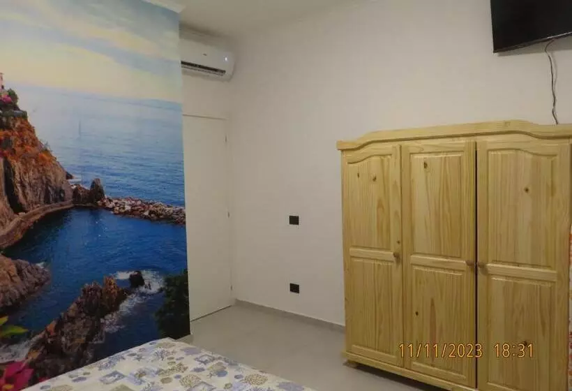 پانسیون Amici Holiday Stazione