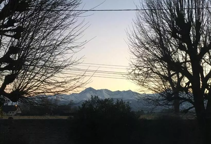 Majatalo Chambre D Hôte 1787 : Les Terrasses Des Pyrénées