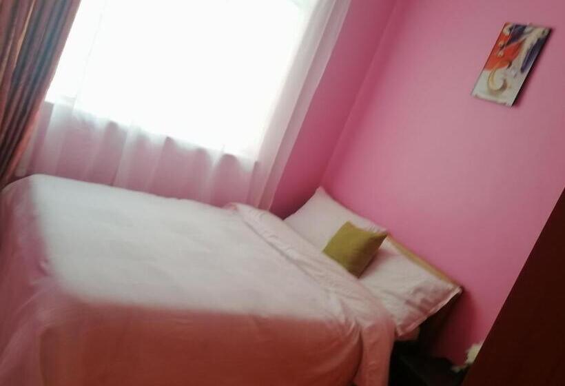 پانسیون Fabella Accomodation