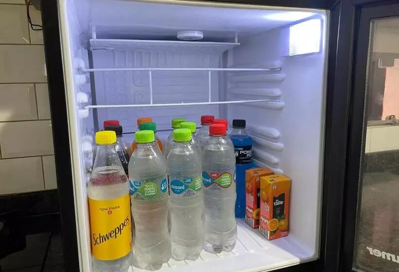 پانسیون Habitación Privada Con Terraza Y Wifi Rápido En El Centro