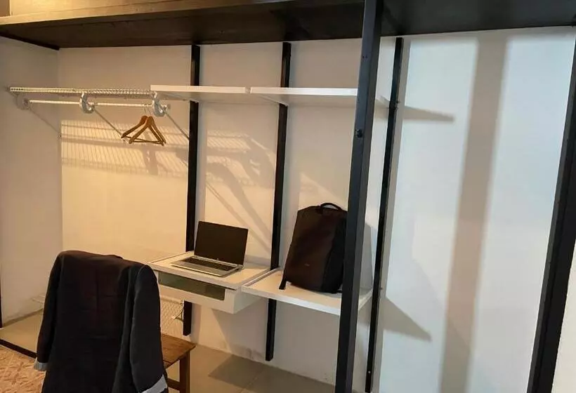 پانسیون Habitación Privada Con Terraza Y Wifi Rápido En El Centro
