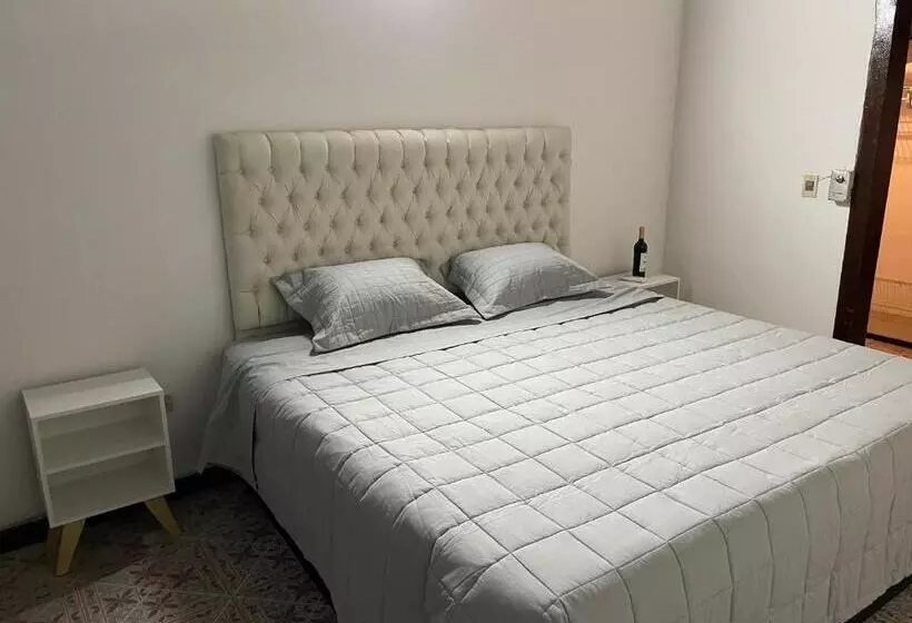 پانسیون Habitación Privada Con Terraza Y Wifi Rápido En El Centro