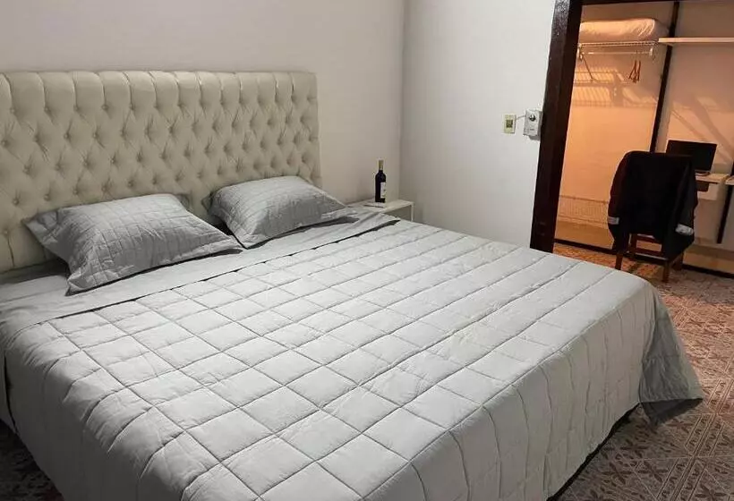 پانسیون Habitación Privada Con Terraza Y Wifi Rápido En El Centro