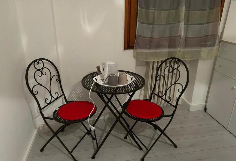 پانسیون Locazione Turistica Forever