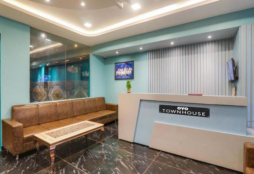 Townhouse 1333 Majestic Hotel Near Phoenix Palassio