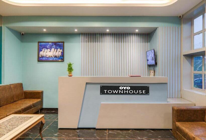 Townhouse 1333 Majestic Hotel Near Phoenix Palassio