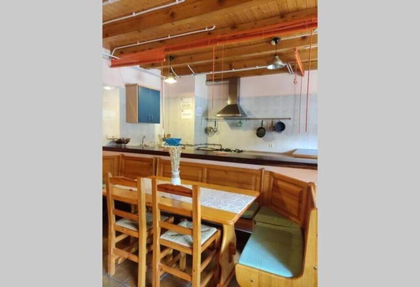 Albergue Las Escuelas