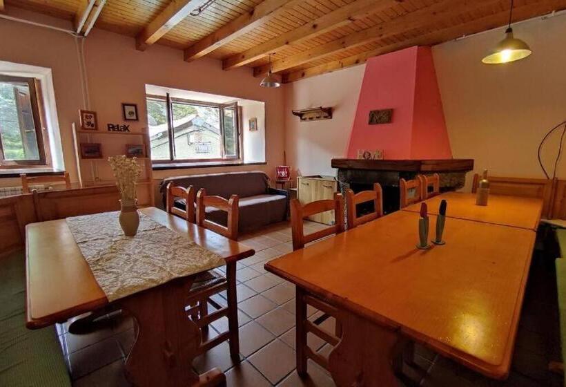 Albergue Las Escuelas