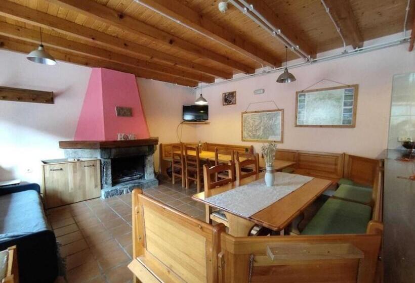 Albergue Las Escuelas