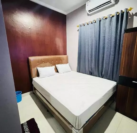 Hostel Ss Deluxe Room