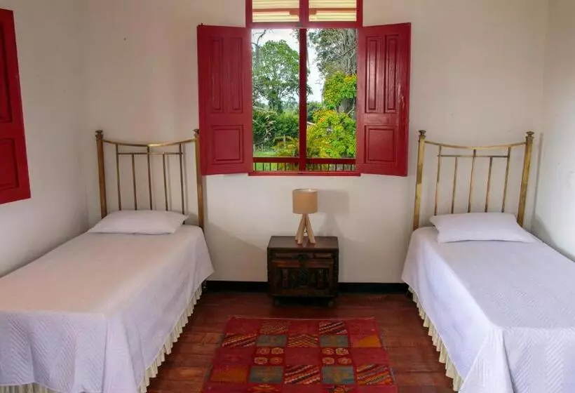 Aamiaismajoitus (B&B) Finca Hotel Hacienda Bruselas