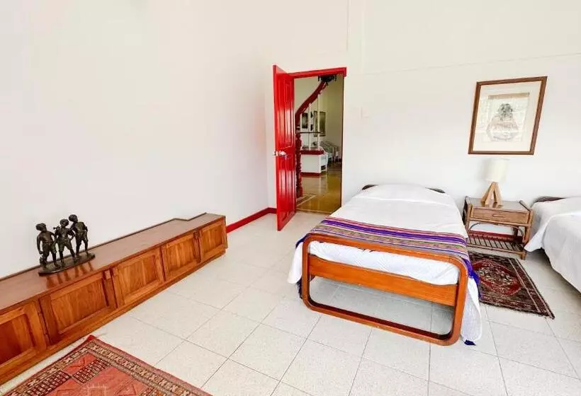 Aamiaismajoitus (B&B) Finca Hotel Hacienda Bruselas