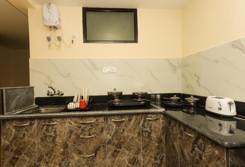 تختخواب و صبحانه Himalayan Suite