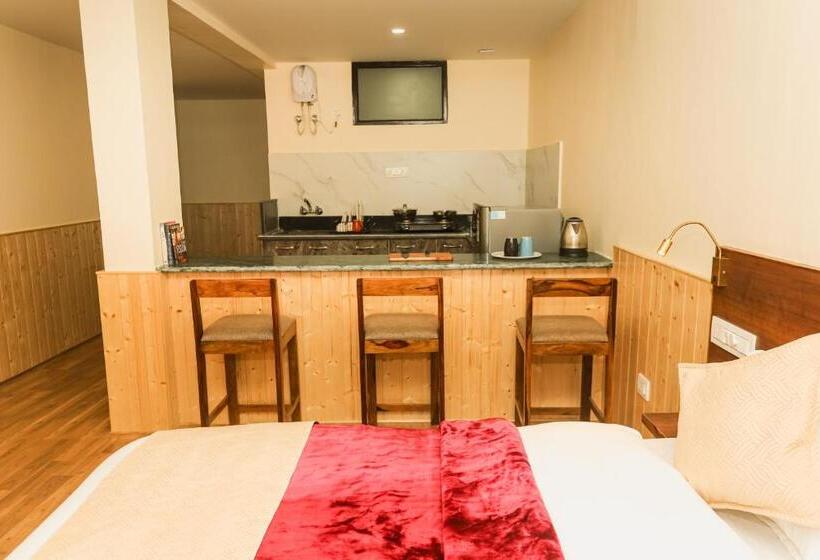 تختخواب و صبحانه Himalayan Suite