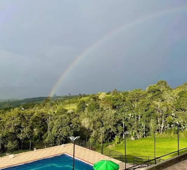 Hotelli Buen Vivir Restrepo A 30 Minutos Lago Calima