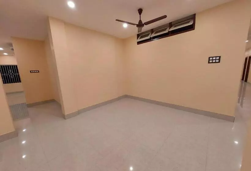 ホテル Hari Gayatri Regent
