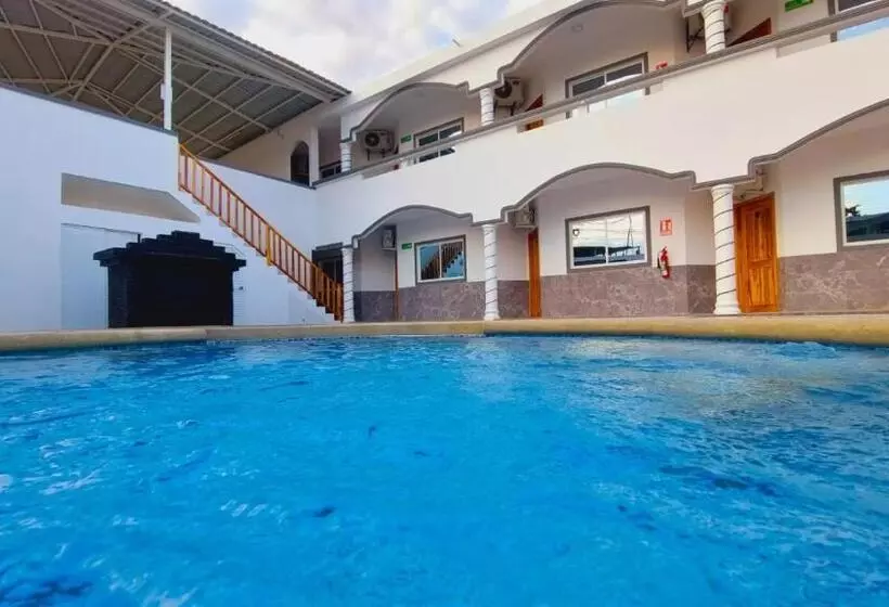 ホテル Hostal Amelia De La Rosa