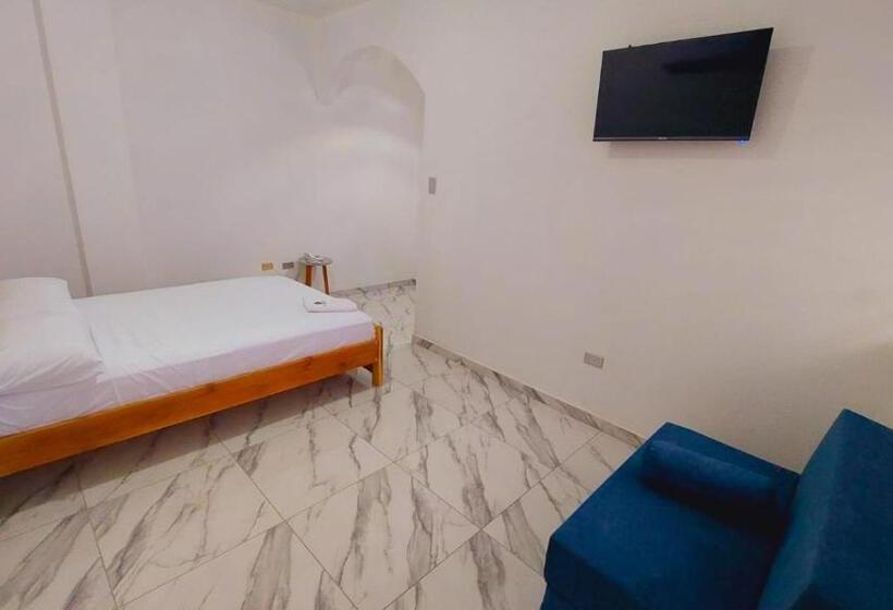 호텔 Hostal Amelia De La Rosa