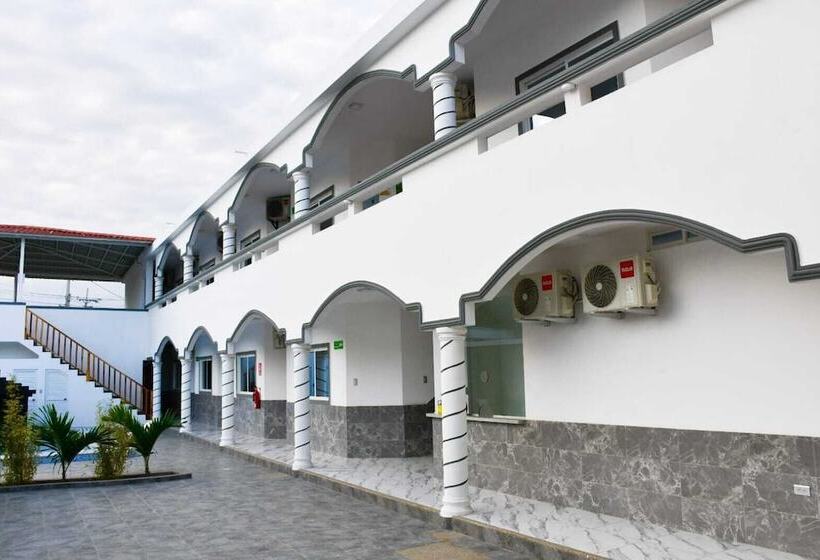 호텔 Hostal Amelia De La Rosa