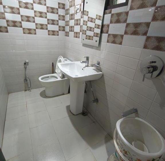 هتل Jp International, Katra