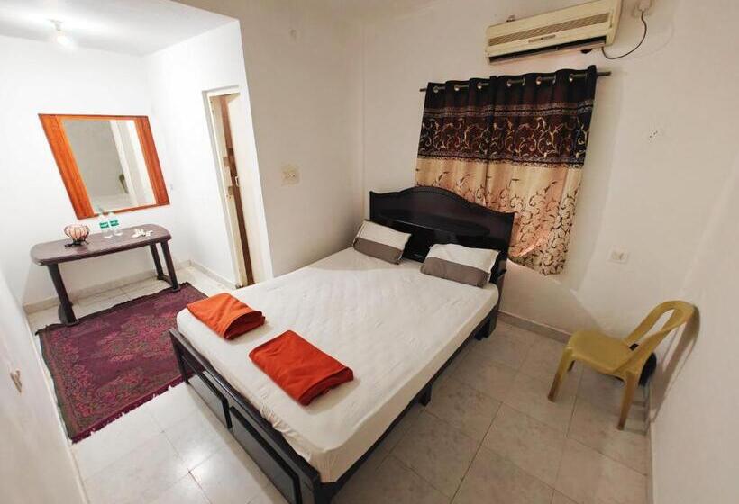 Hotel Nisarga Resort