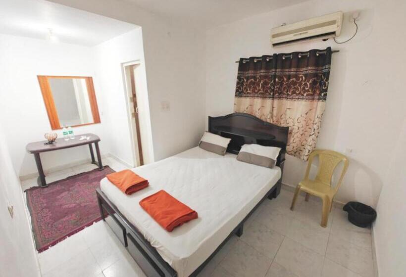 Hotel Nisarga Resort