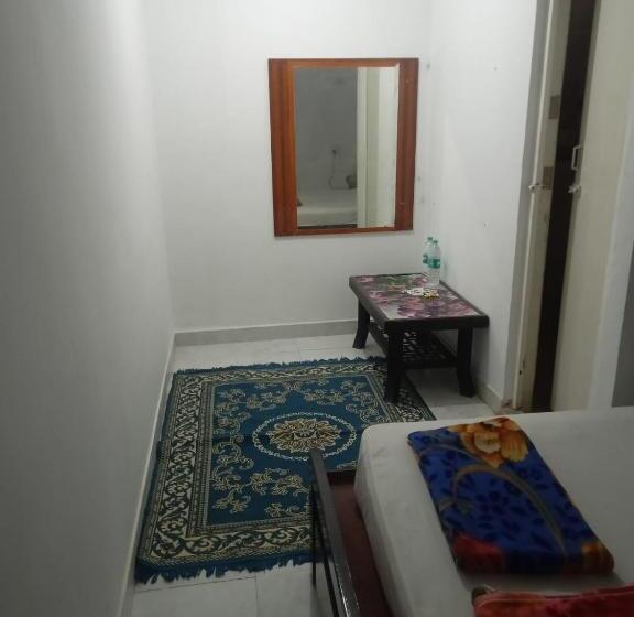 Hotel Nisarga Resort