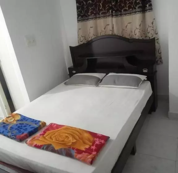 Hotelli Nisarga Resort