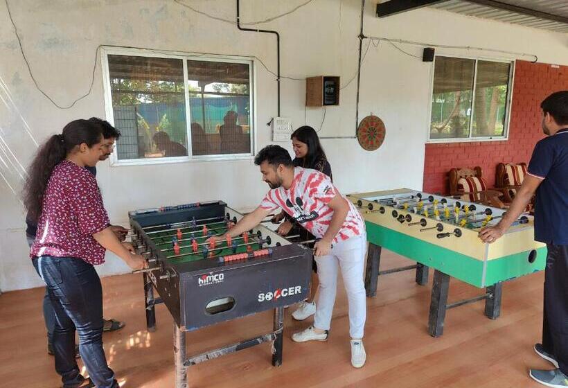 Hotel Nisarga Resort