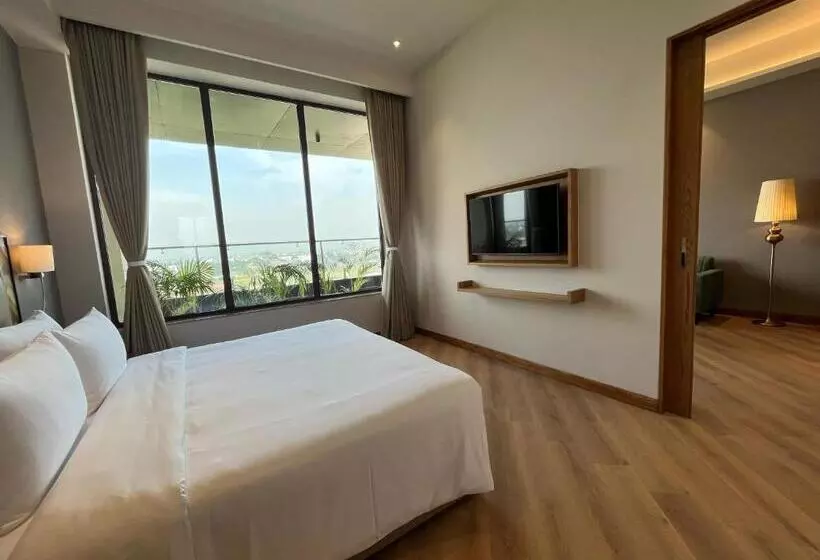 Hotelli Ramada Encore By Wyndham Amritsar Airport