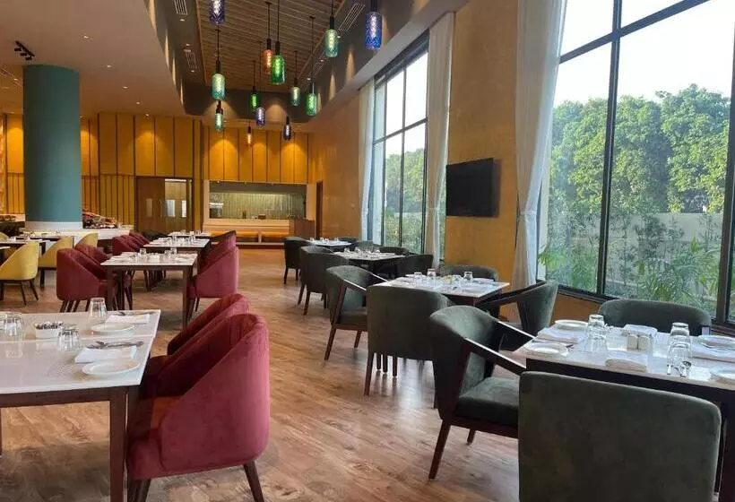 Hotelli Ramada Encore By Wyndham Amritsar Airport