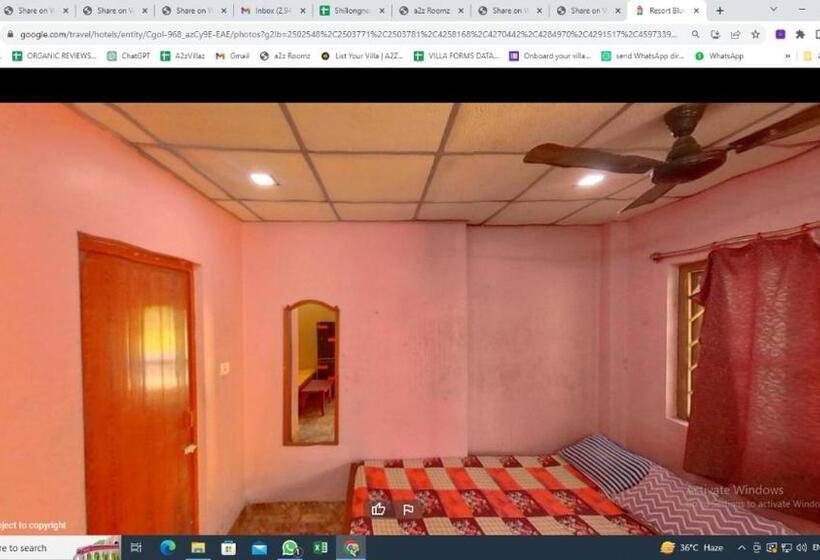 Hotel Resort Abode Blue