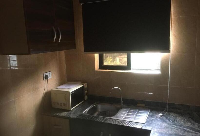 هتل Studio By Troy