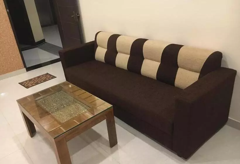 ホテル Vinayagam Residency