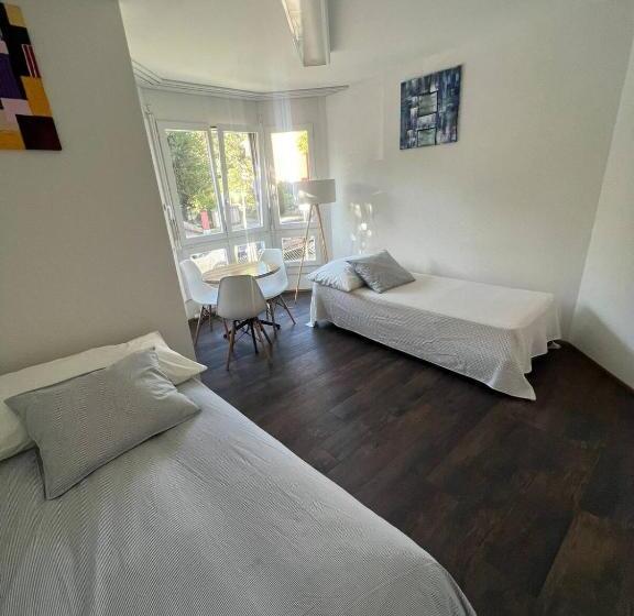 Pensionat Basel Stadt Gundeldingen Zimmer 401, Wc In The Hallway, Outside The Room