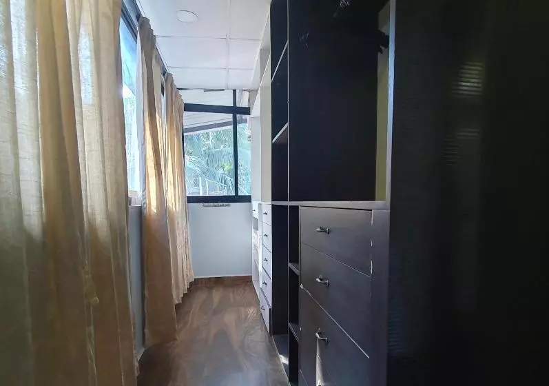 ペンション Fernandes Homestay  Apartment Near The Beach  Feliz