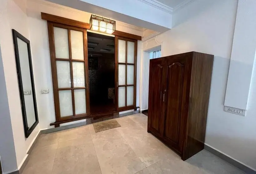 ペンション Fernandes Homestay  Apartment Near The Beach  Feliz