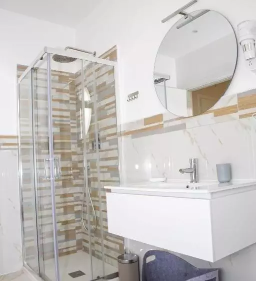 پانسیون Quinto Apartments