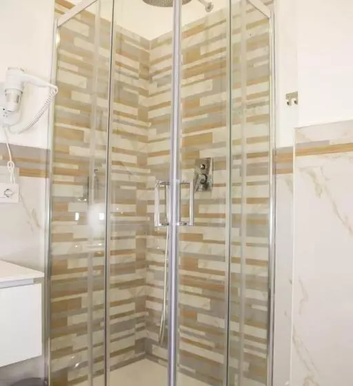 پانسیون Quinto Apartments