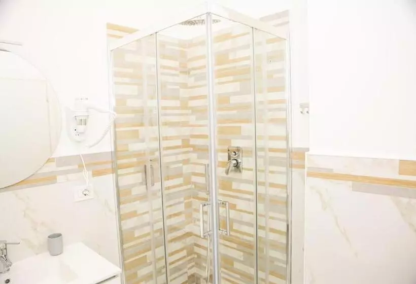 پانسیون Quinto Apartments