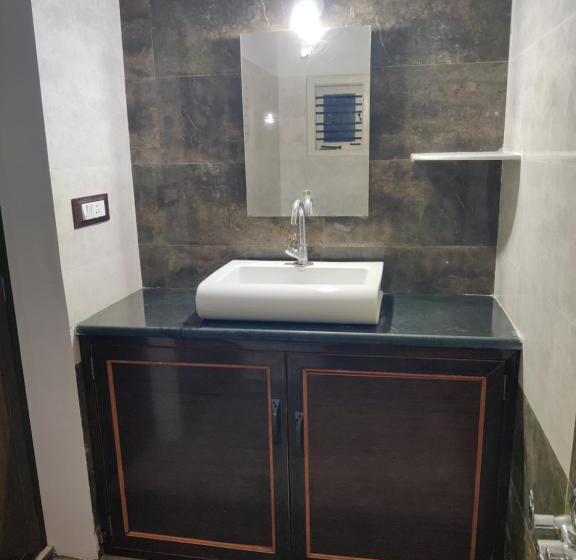 پانسیون Single Haven 8431o31389