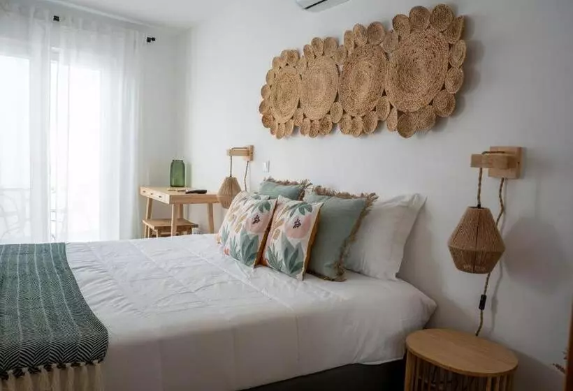 Majatalo Tavira Nomad Guesthouse