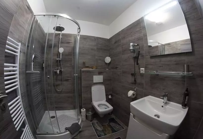 Majatalo Valla Penzión & Reštaurácia