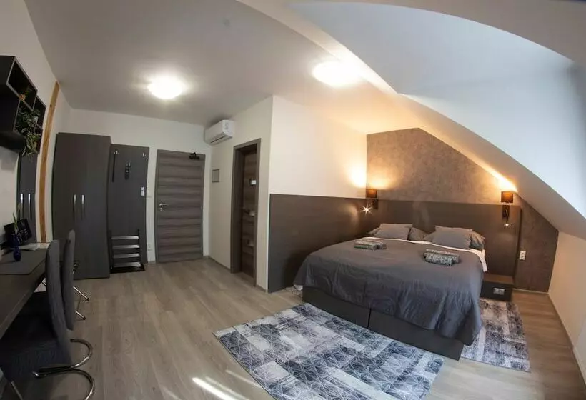 Majatalo Valla Penzión & Reštaurácia