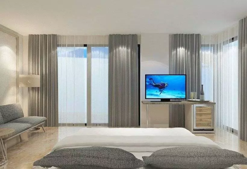 Platinum Hotel Jimbaran Beach Bali