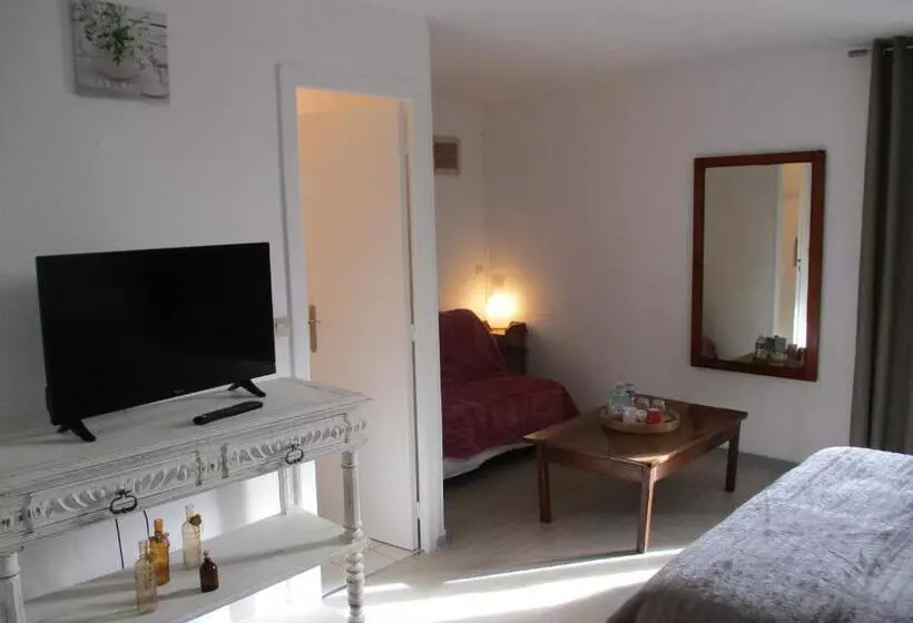 ベッドアンドブレックファースト Chambres D Hôtes Ferme De La Moinerie