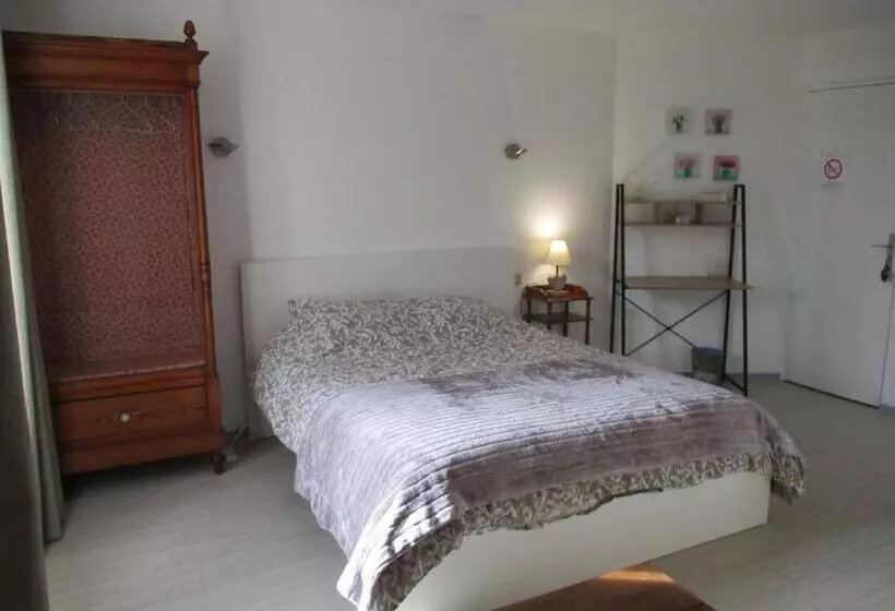ベッドアンドブレックファースト Chambres D Hôtes Ferme De La Moinerie